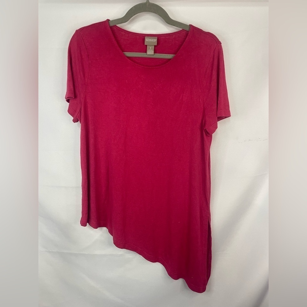Chicos hot pink A symmetrical lightly woven blouse. Womens size medium Chicos 1